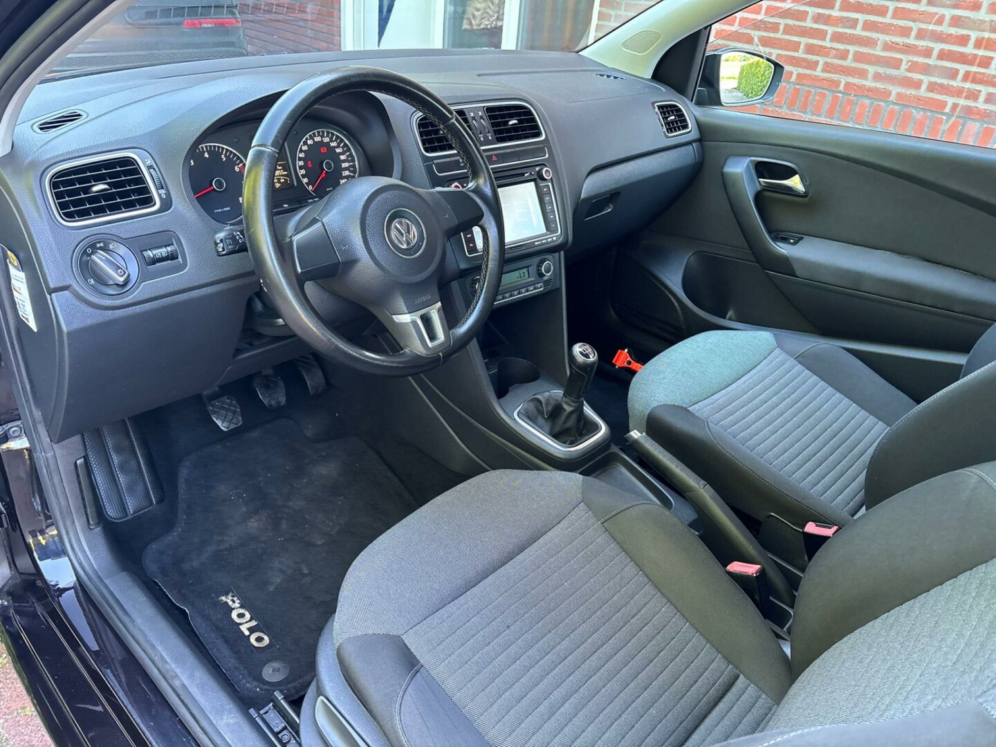 Volkswagen-Polo-15