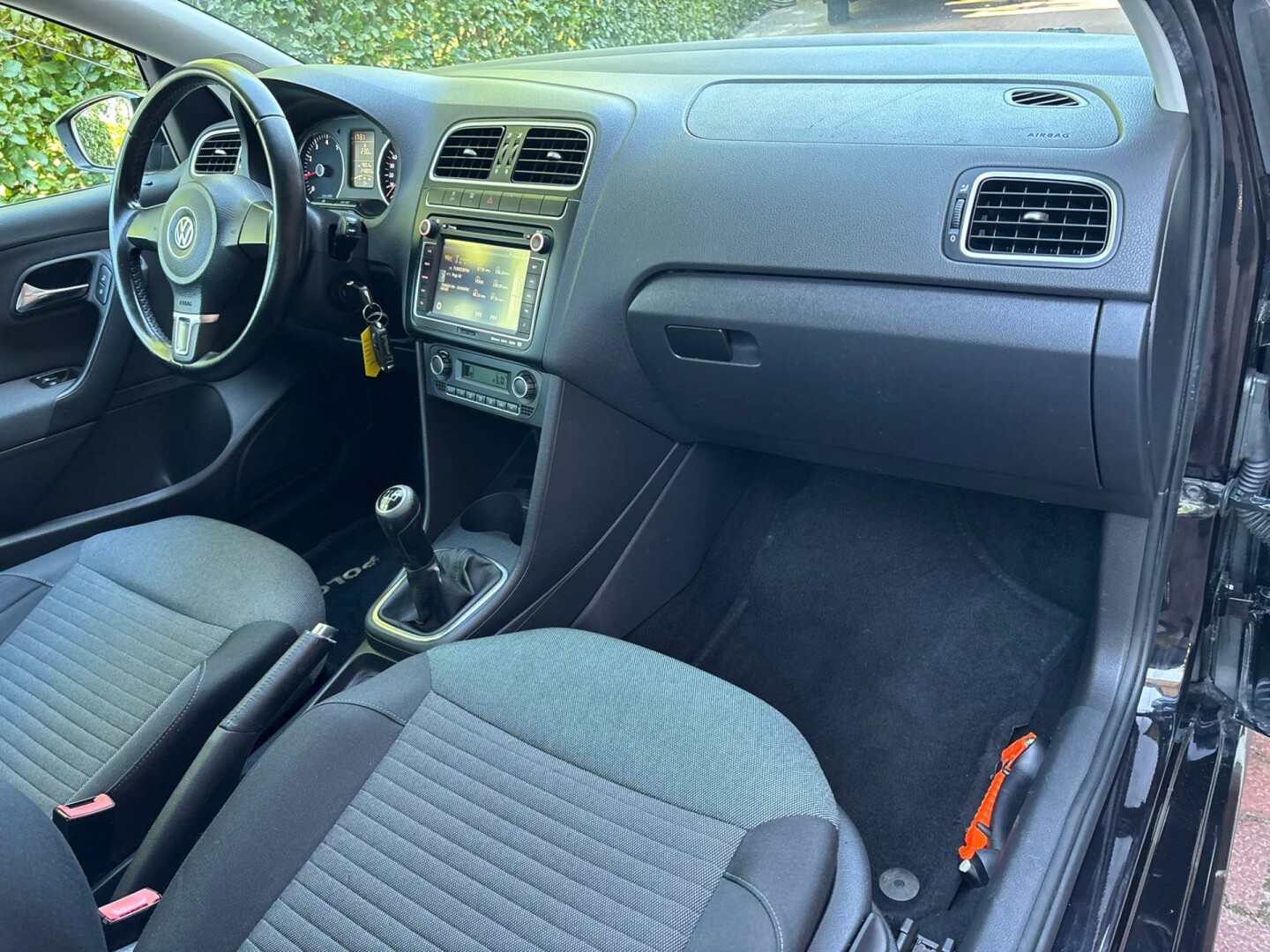 Volkswagen-Polo-16