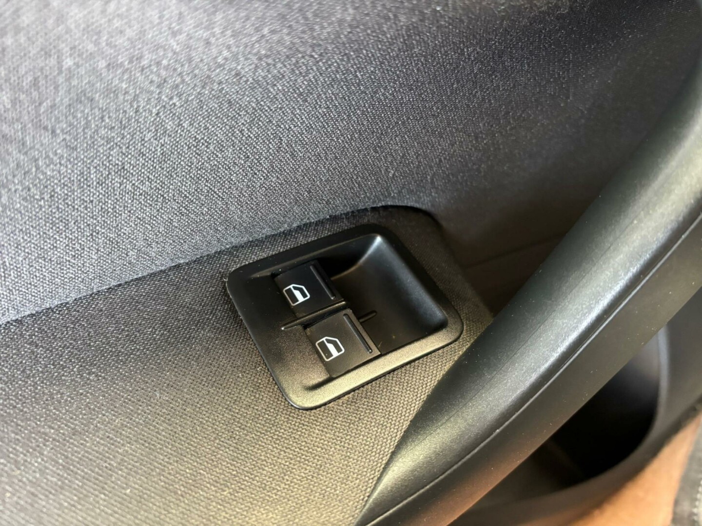 Volkswagen-Polo-17